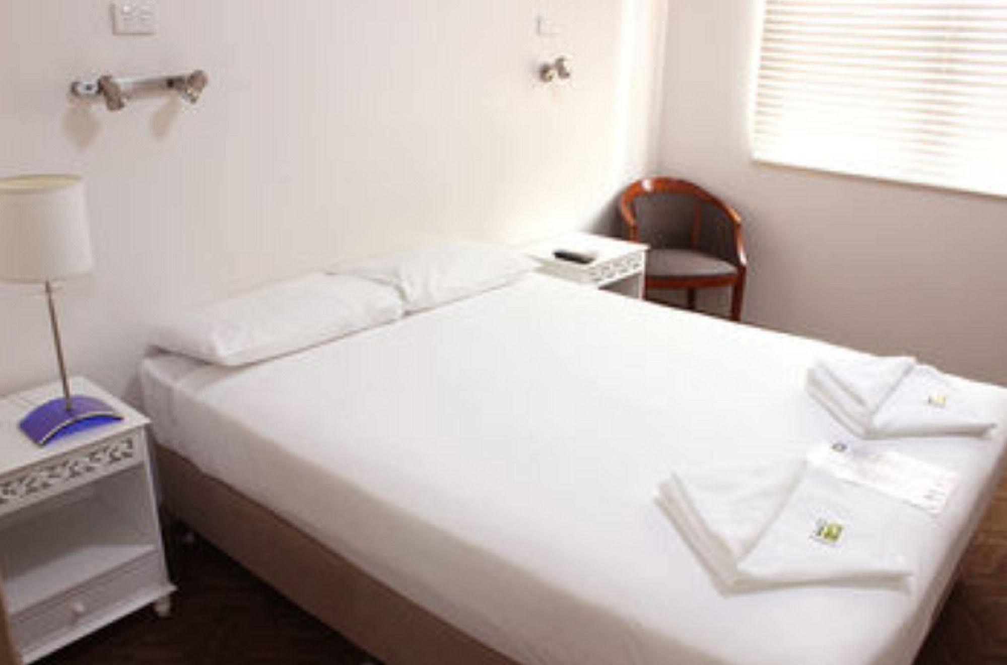 Cbd Hotel Ньюкасл Екстер'єр фото
