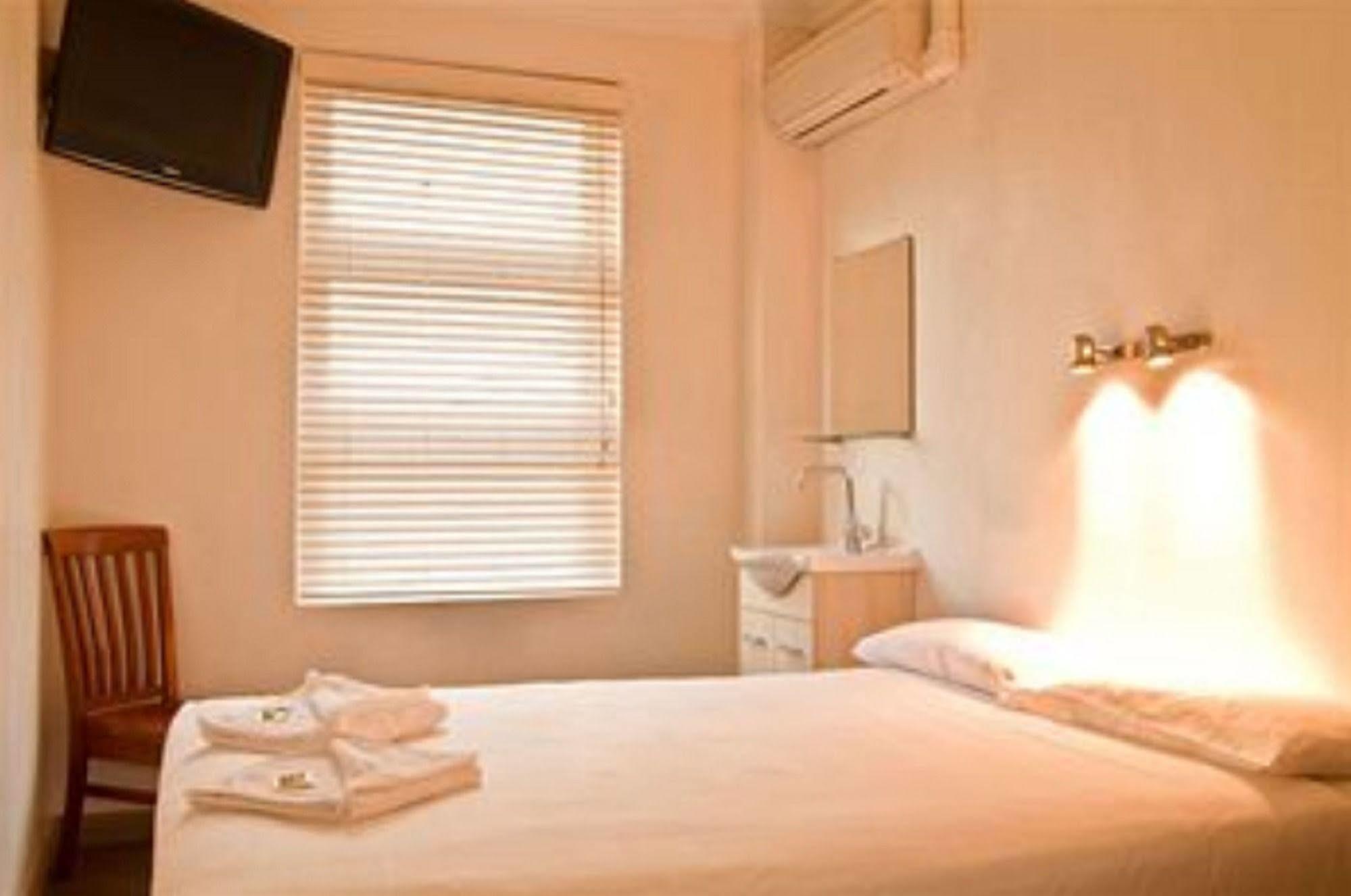 Cbd Hotel Ньюкасл Екстер'єр фото